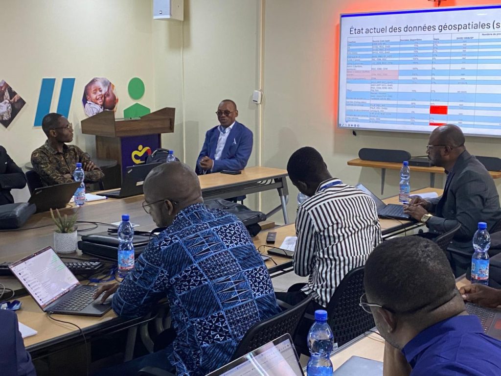 A workshop held with ANICNS, Dev-Afrique and other Bluesquare's partners to access the existing geospatial tools.